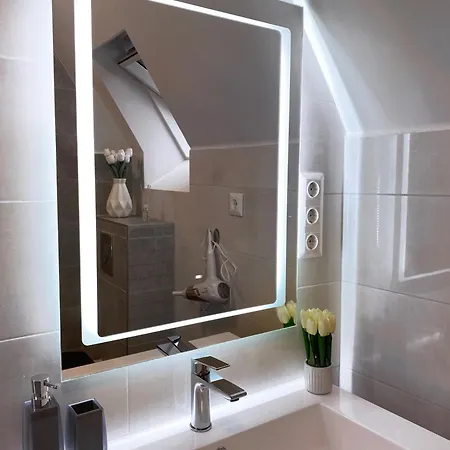 Irisz Hillside Daire *