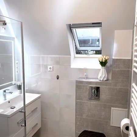 Daire Irisz Hillside